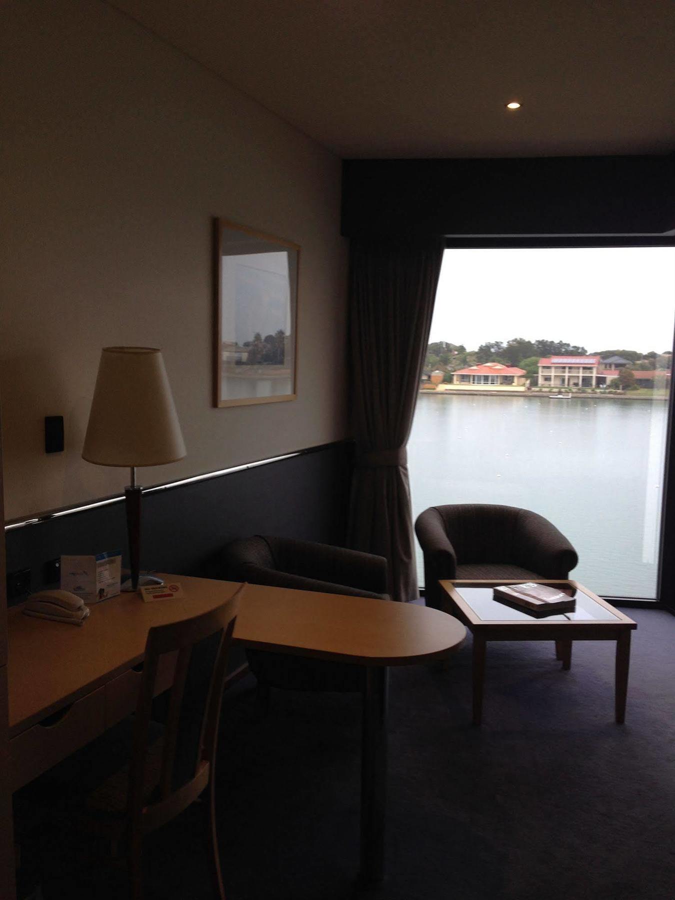 Lakes Hotel Аделаида Экстерьер фото